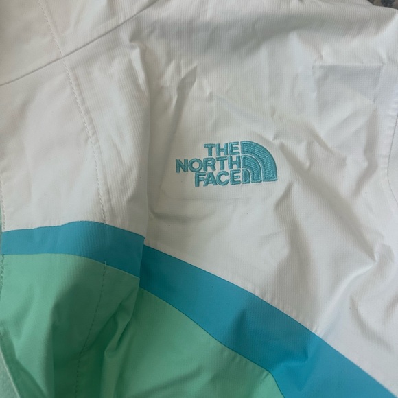 The North Face Mint Green and White Jacket - Picture 3 of 5
